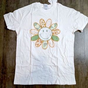 NWOT Patch work smiley face flower T-shirt